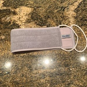 *NEW* Norwex Body shower back scrubber